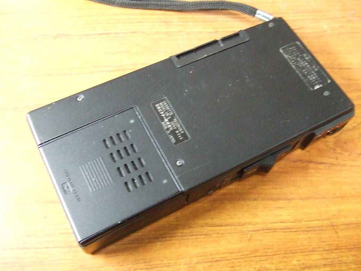 i174　ビクター ポータブルカセットプレーヤー HK-5 カセットレコーダー　中古本体 未確認 ジャンク Victor_画像7