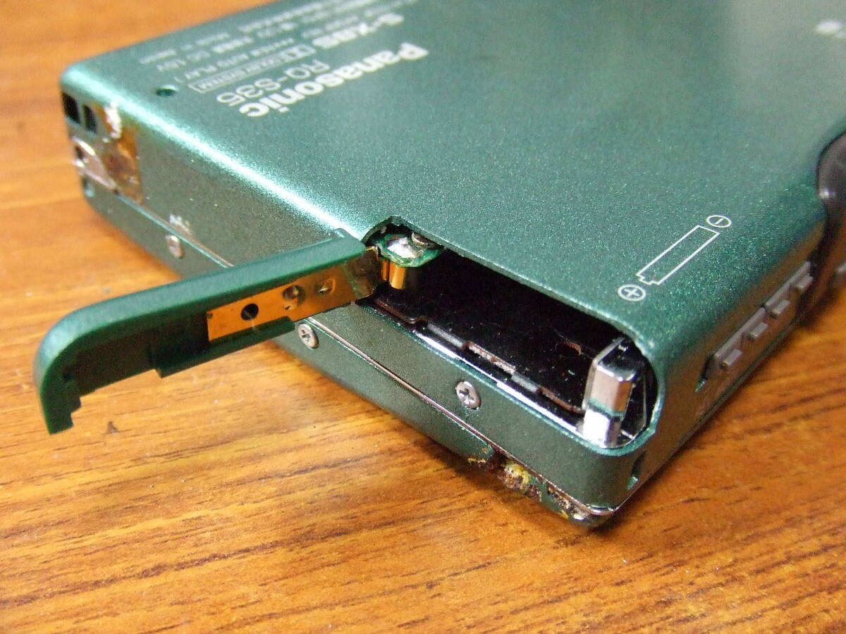 i302　 Panasonic/パナソニック RQ-S35 ポータブルカセットプレーヤー 中古　本体 未確認　ジャンク