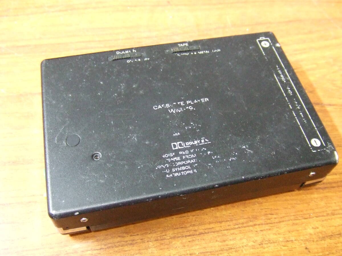 i447 SONY ソニー カセットウォークマン WM-190 本体 未確認 中古 ジャンクの画像4