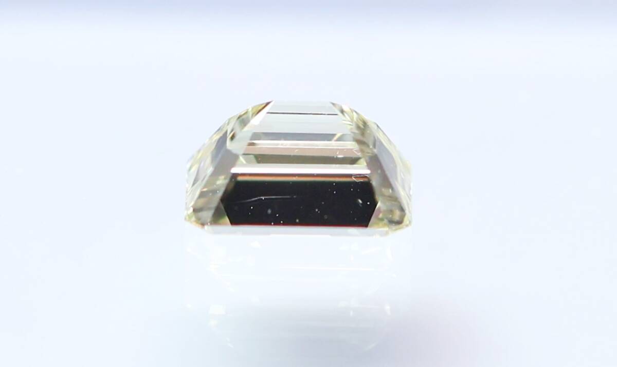 [100 jpy ~]VS1!0.504ct natural diamond VERY LIGHT YELLOW( natural color )EM cut 