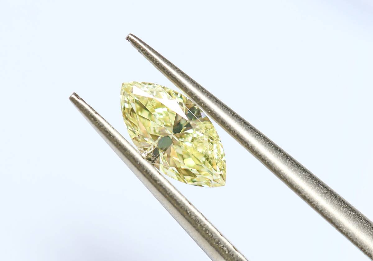 [100 jpy ~]0.333ct natural diamond LIGHT YELLOW( natural color )SI2 MQ cut 