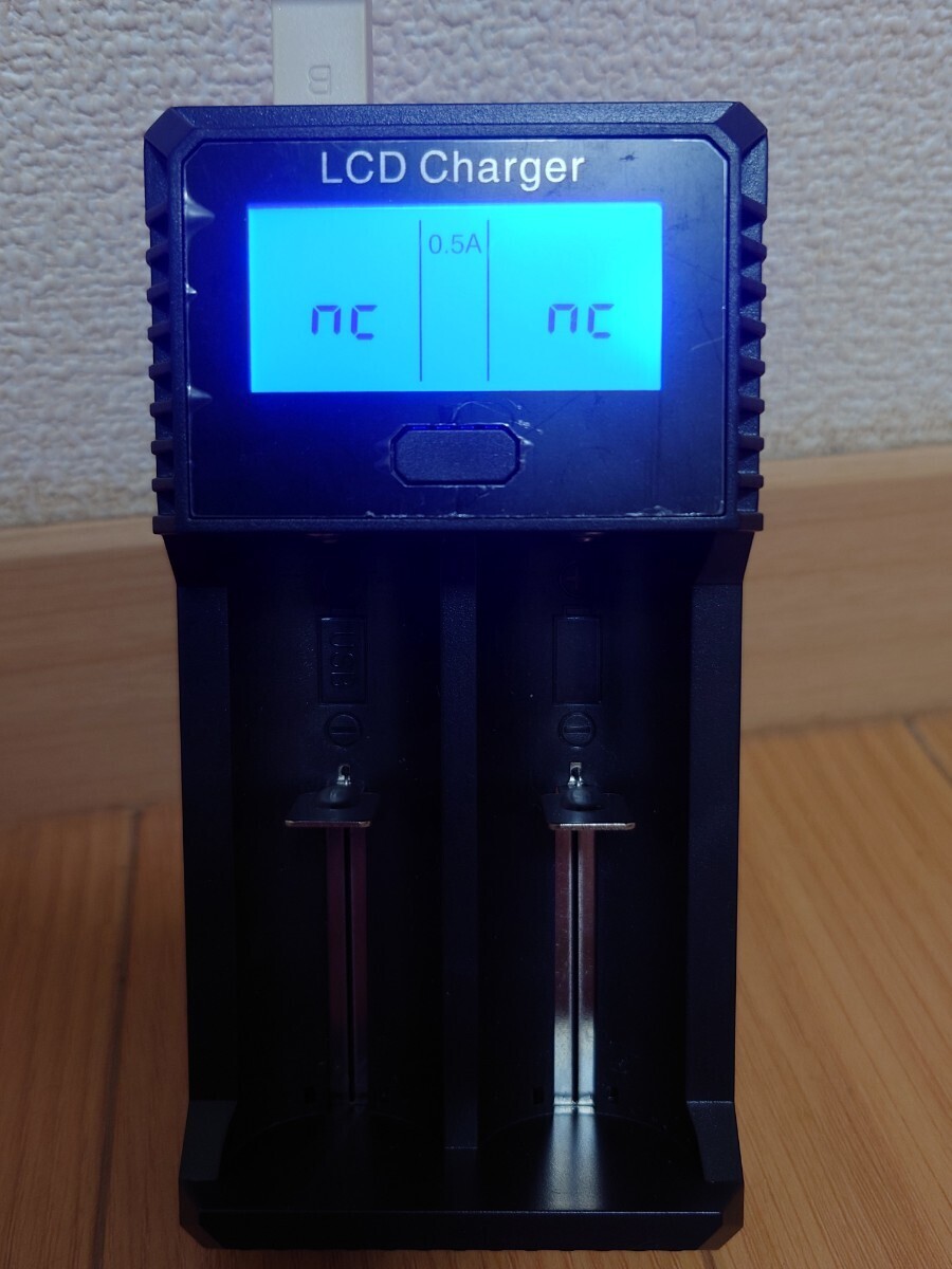 【保管品】急速 充電器 ZH221C 18650 16340 充電池 用の画像9