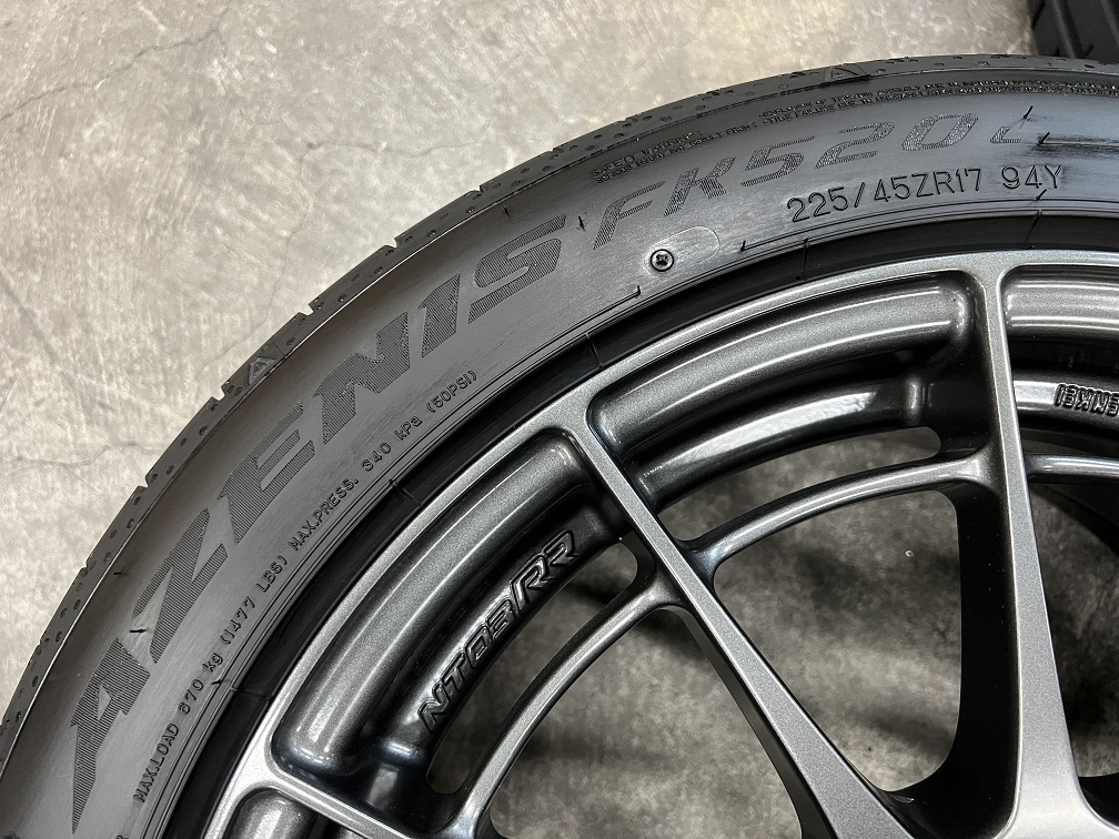 【中古】ENKEI NT03RR 17インチ 8.0J インセット48 5/100 ＋ FALKEN AZENIS FK520L 225/45ZR17 94Y（4本セット）_画像5