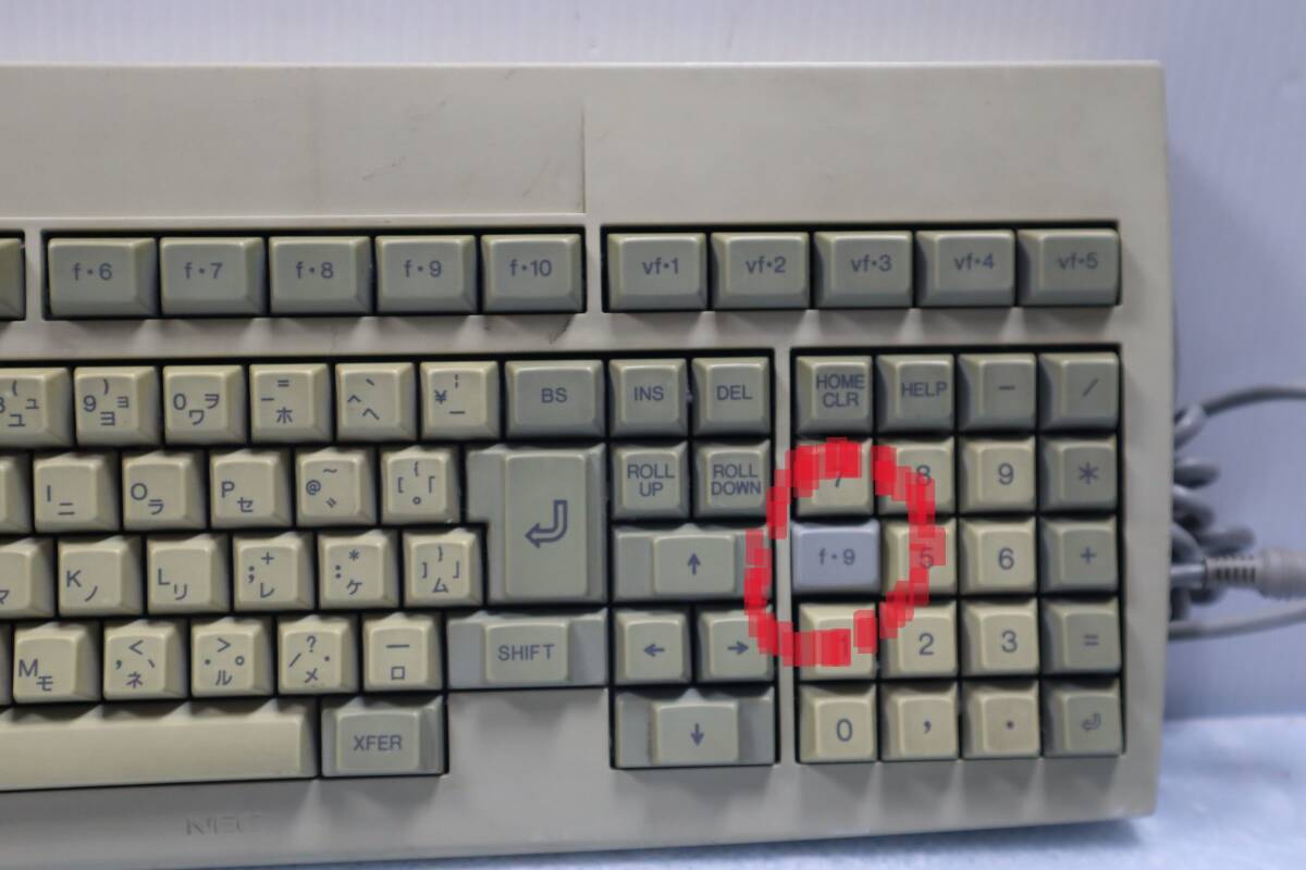 E2307 Y NEC PC-9821用 純正キーボード / 本体のみ / 4キーキャップ欠品 :写真4枚目参考の画像4