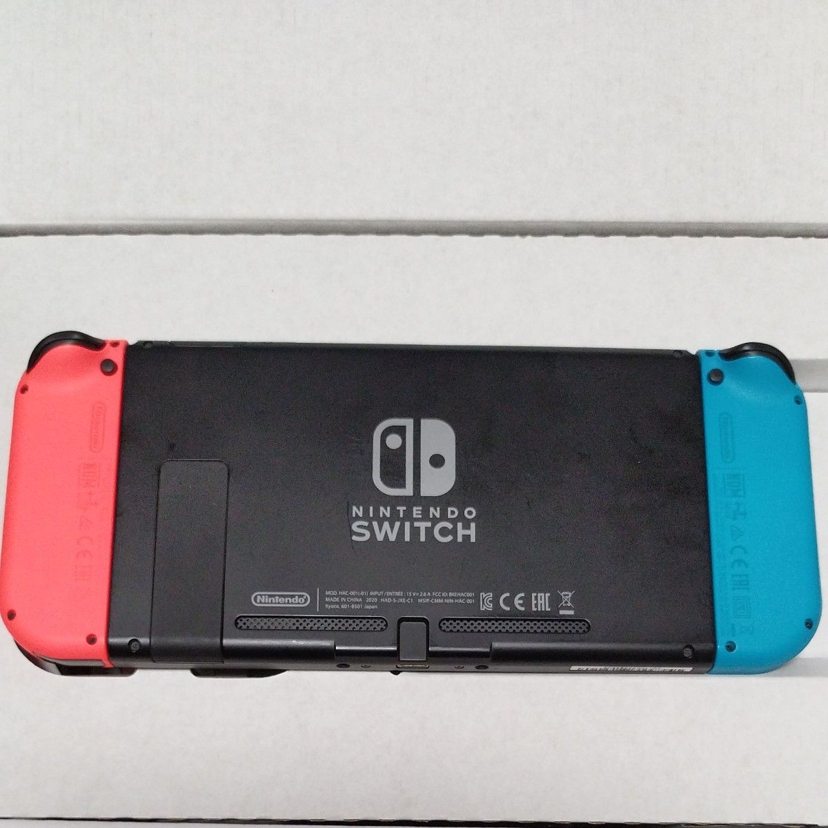 Nintendo Switch Joy-Con （L）ネオンブルー/（R）ネオンレッド 新モデル　ニンテンドースイッチ　本体　