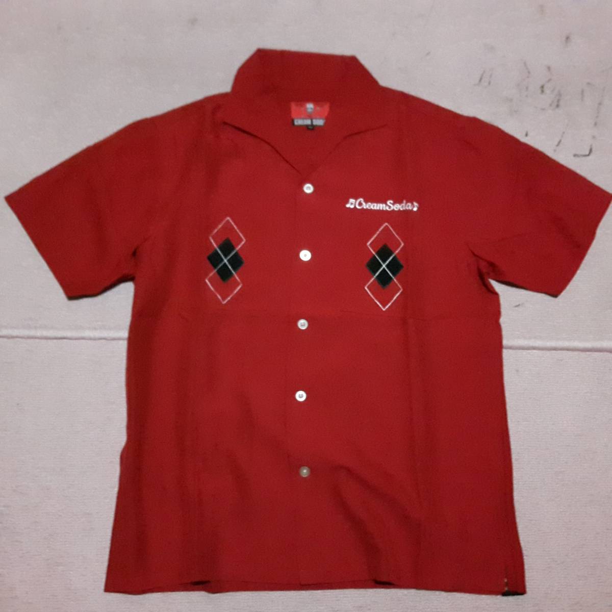 クリームソーダ　５０周年記念限定オープンシャツ（赤）ピンクドラゴン　CREAM SODA ロカビリー　５０Ｓ　ブラックキャッツ_画像2
