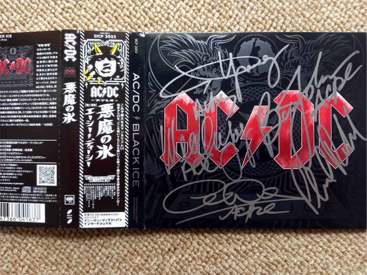 AC/DC 直筆サイン入りCD☆の画像1