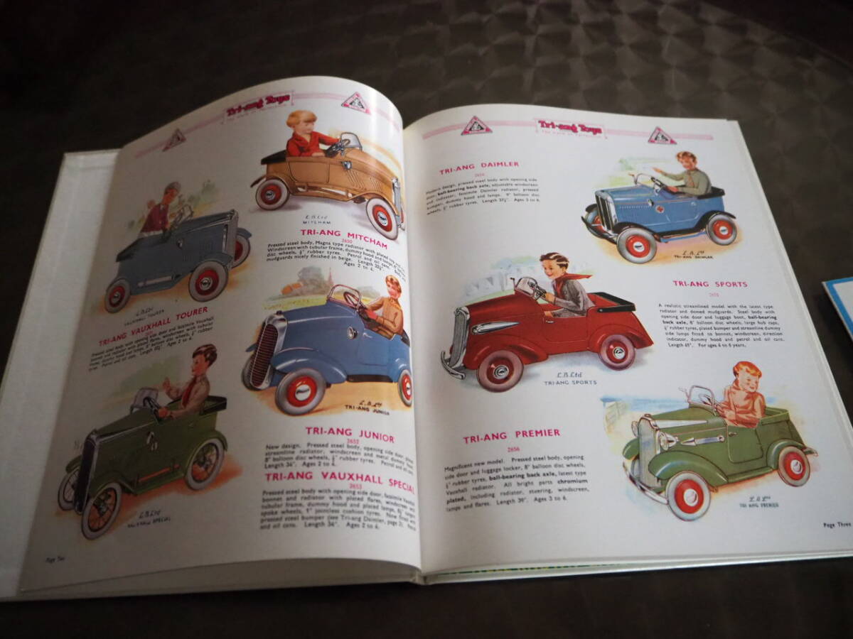トライアング　トイ　カタログブック　1937/1938　Tri-ang Toys ペダルカー　三輪車　フロッグキット ライトプレーン　オートモビリア_画像3