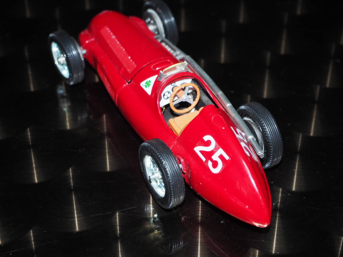 アルフェッタ159　MEBE TOYS ITALY 1/25 アルファロメオ　1951　グランプリ　レーサー　ALFETTA GRAND PRIX CAR　オートモビリア_画像6