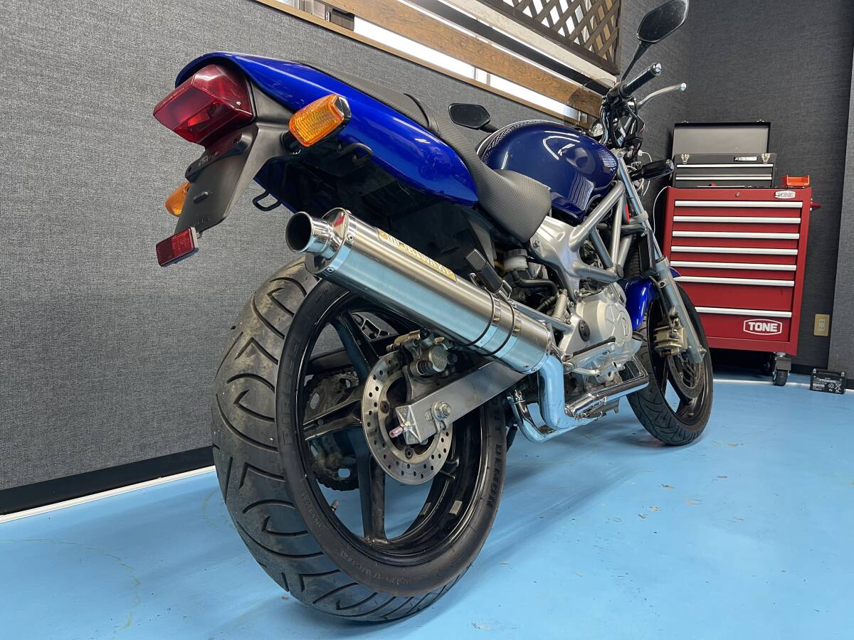 ホンダ HONDA VTR250 MC33 キャブ車　走行約８０００ｋｍ　モリワキマフラー　ETC　メーターバイザー　USB電源　付き_画像3