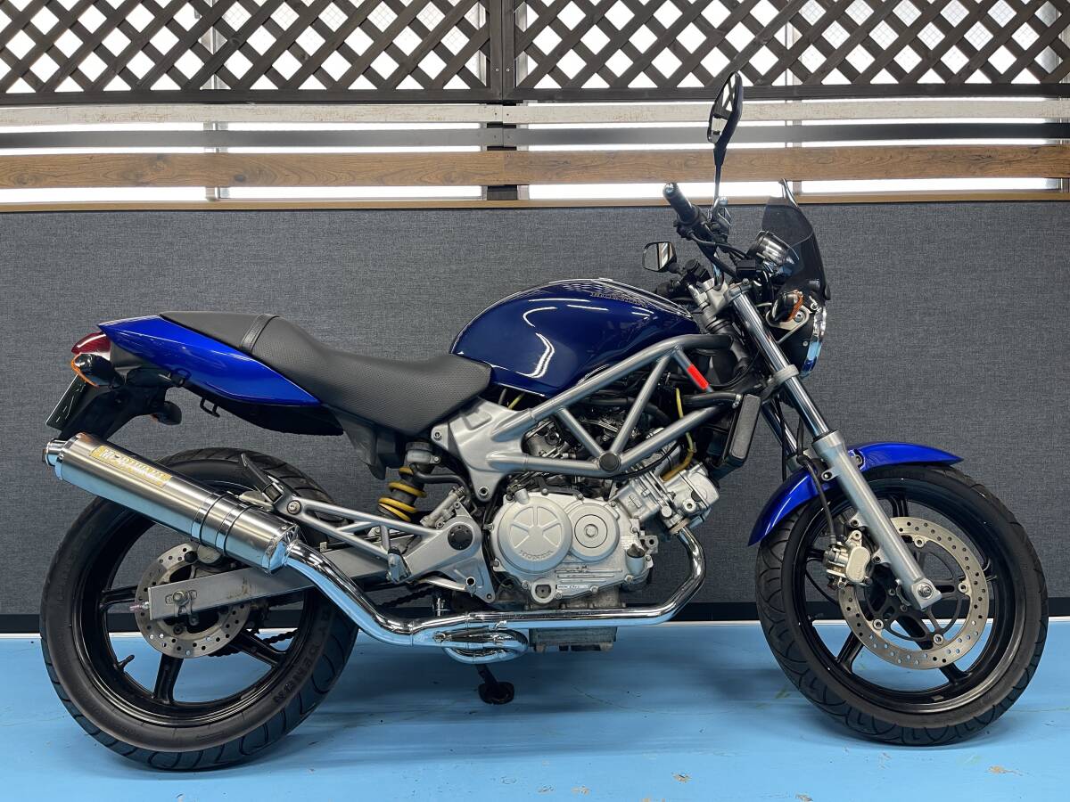 ホンダ HONDA VTR250 MC33 キャブ車　走行約８０００ｋｍ　モリワキマフラー　ETC　メーターバイザー　USB電源　付き_画像1