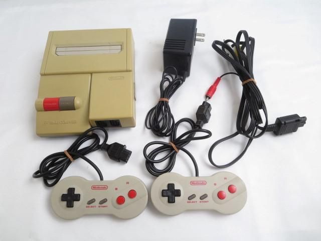 【同梱可】中古品 ゲーム ファミコン 本体 HVC-101 動作品 電源ケーブル 出力ケーブル コントローラー付き_画像1