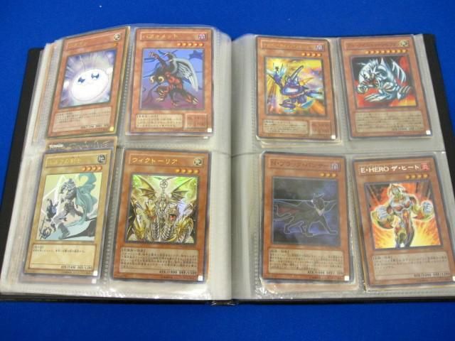 【同梱可】状態C トレカ 遊戯王 ファイル3冊 150枚以上入り_画像4