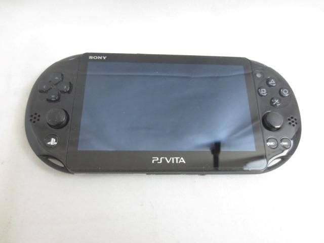 【同梱可】中古品 ゲーム PS Vita 本体 PCH-2000 ブラック 動作品 充電器 メモリーカード 16GB 付き_画像2