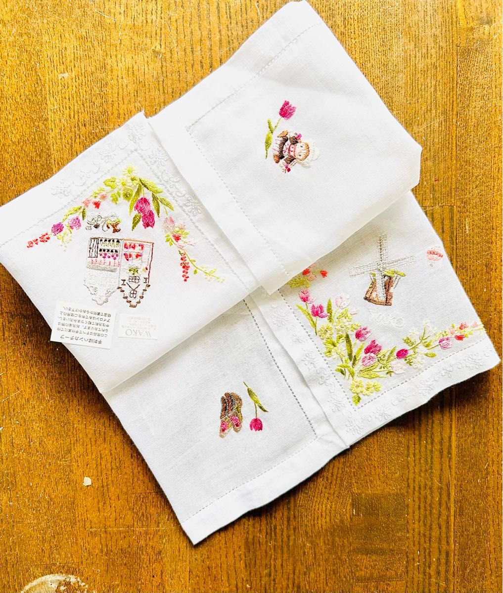 銀座和光 手刺繍ハンカチ モチーフオランダ ベトナム製 銀座和光 手刺繍ハンカチ モチーフオランダ ベトナム製