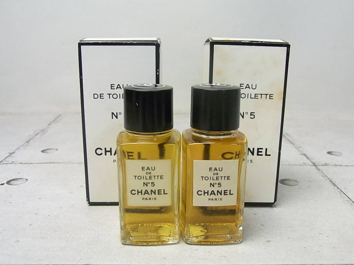 CHANEL/シャネル No５ EAU DE TOILETTE 19ml×２本セット 香水 未使用の画像1