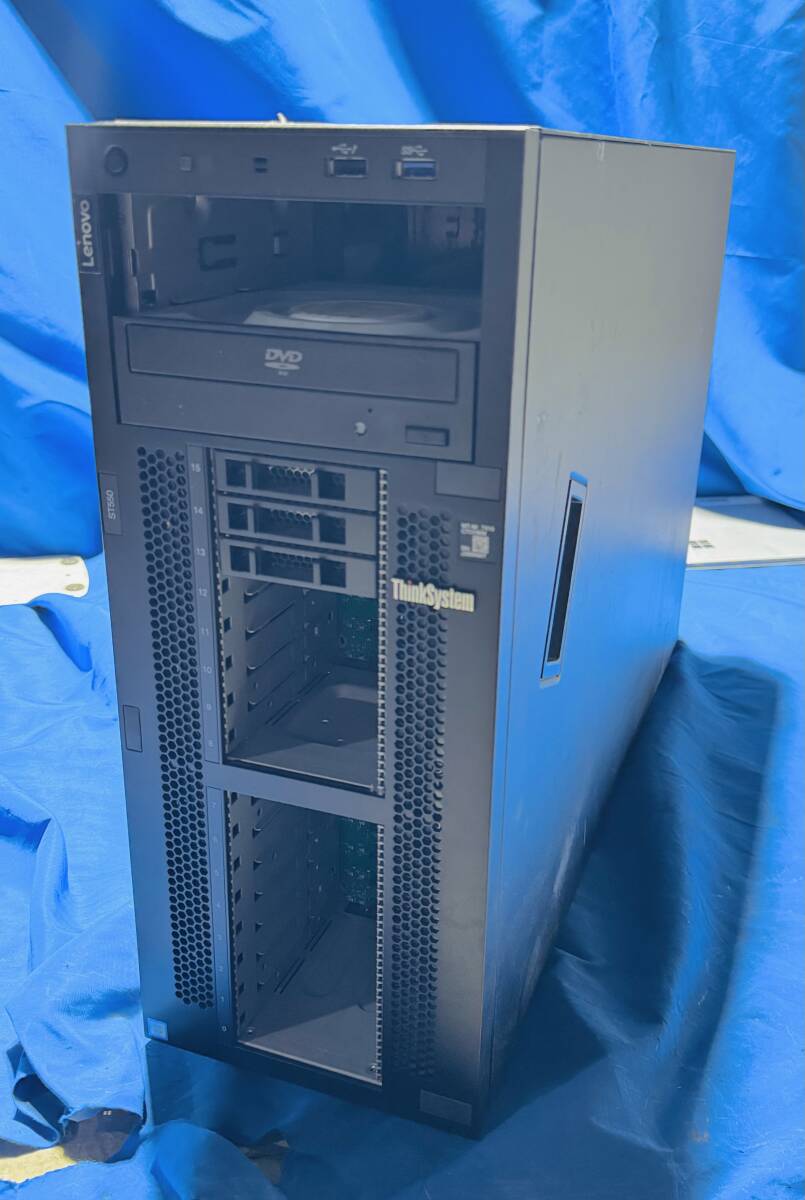 K60412211 Lenovo ThinkSystem ST550 1点 MT-M:7X10 CT0O1WW【通電OK、本体のみ】