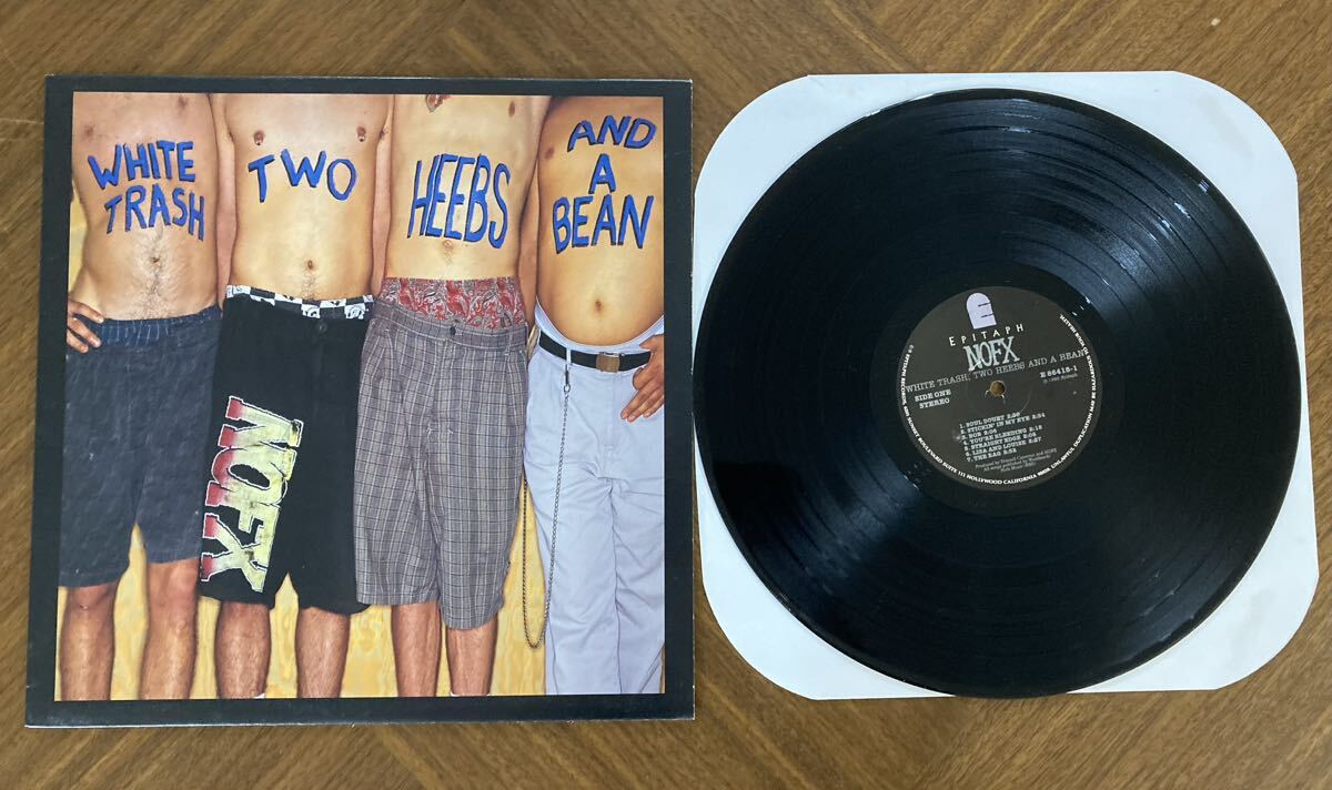 NOFX 「White Trash Two Heebs And A Bean」LP中古レコード インサート付き パンク_画像1