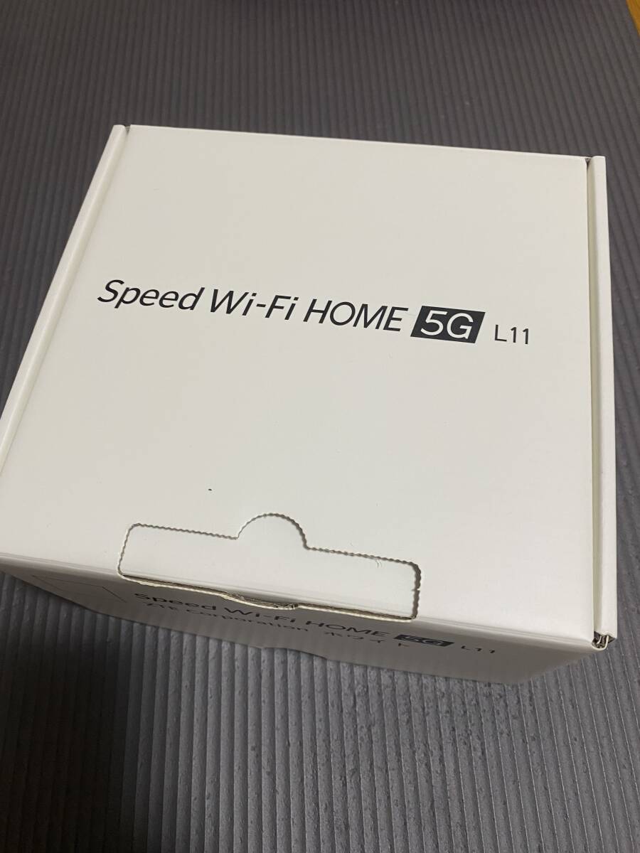 Speed Wi-Fi HOME 5G L11 型式名称ZTR01 ホワイト ホームルーターの画像2