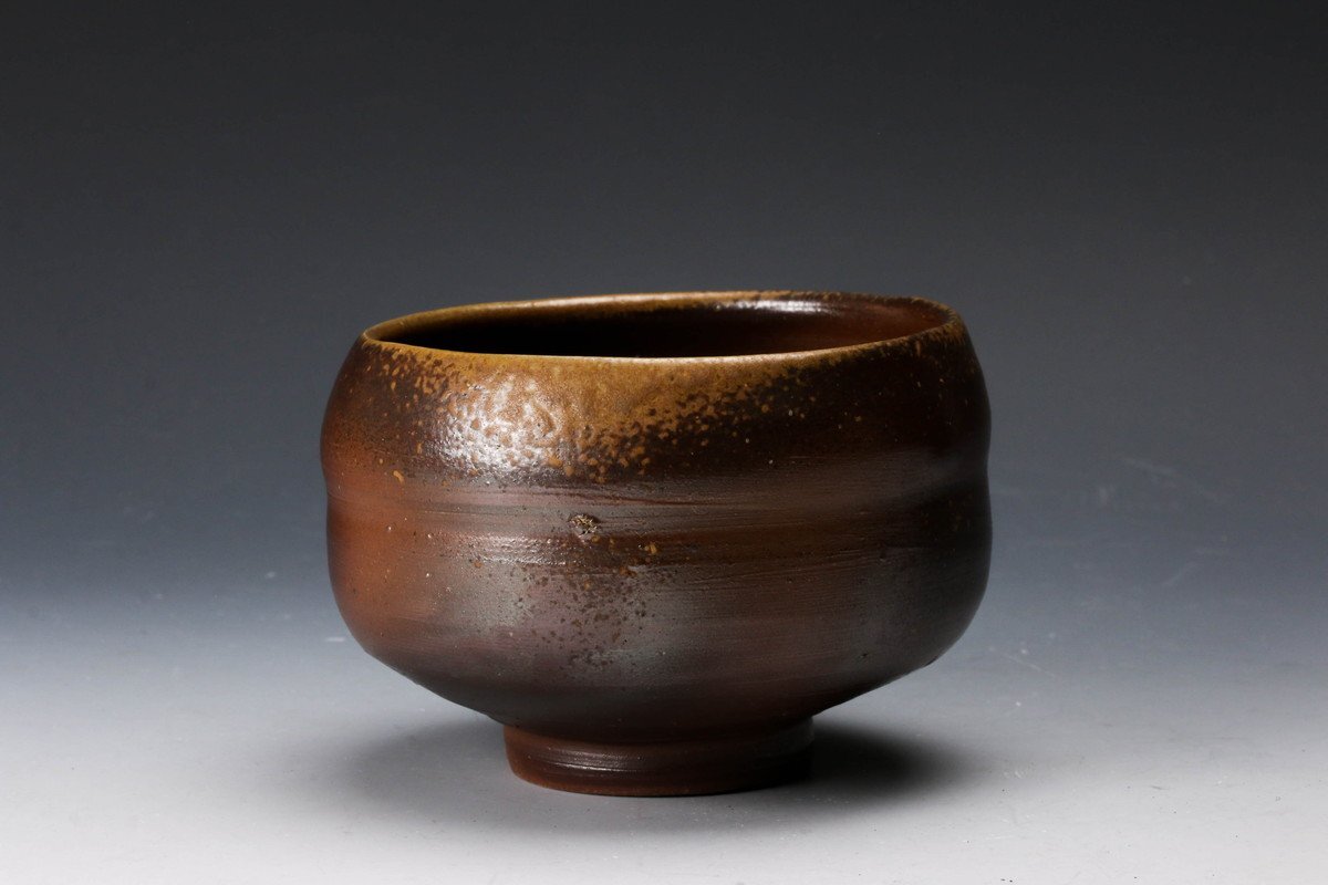 Yahoo!オークション - 【佳香】伊勢崎満 備前茶碗 共箱 茶道具 Yahoo!オークション - 【佳香】伊勢崎満 備前茶碗 共箱 茶道具