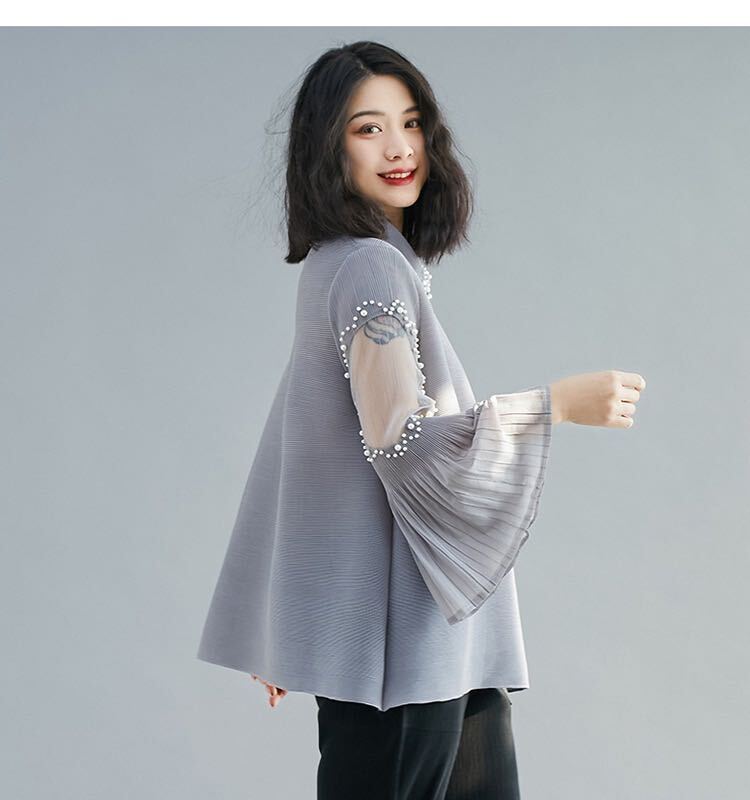  lady's tops pleat shirt feel of .. elasticity equipped ventilation dore-p... put on turning pretty beads decoration gray 