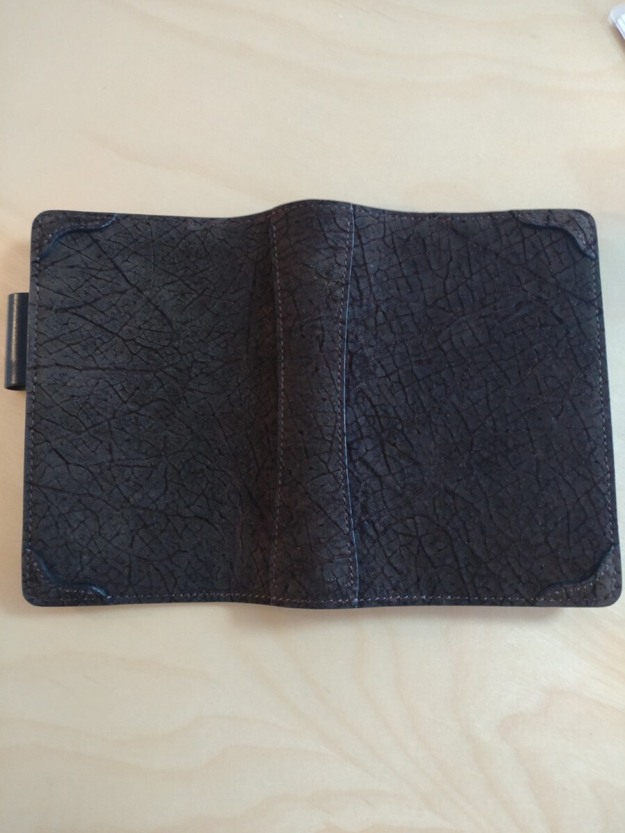 新品/WILDSWANS ワイルドスワンズ手帳カバーカバ革日本製/A6 新品/WILDSWANS ワイルドスワンズ手帳カバーカバ革日本製/A6