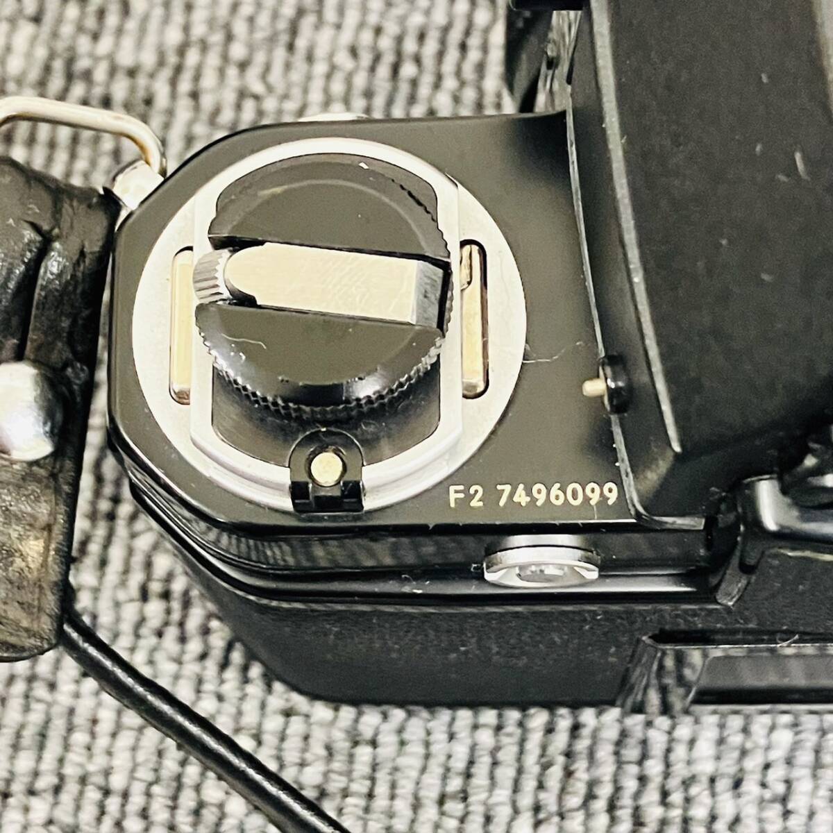 【MSO-5029IR】Nikon ニコン F2 アイレベルファインダーDE-1 フィルムカメラ 中古品 動作未確認 レトロ コレクション ヴィンテージ の画像4