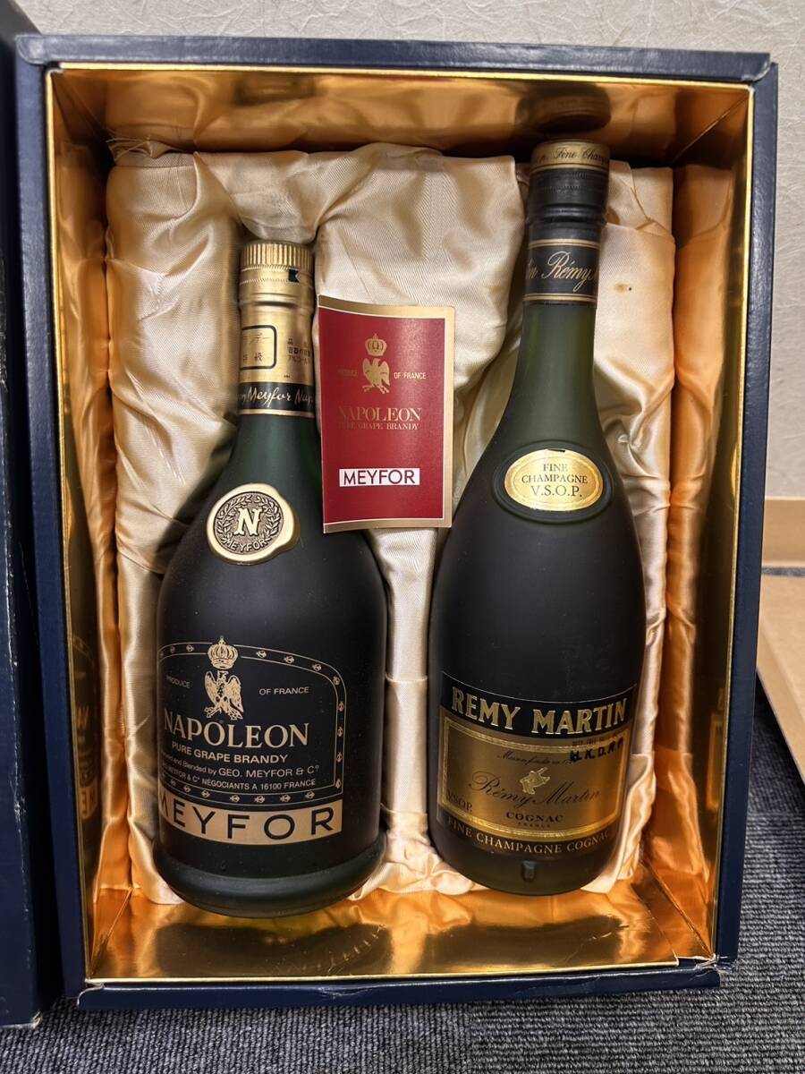 【EKA-8211OH】1円スタート REMY MARTIN V.S.O.P FINE CHAMPAGNE 未開栓 NAPOLEON ブランデーセット 長期保管品 レミーマルタン 古酒洋酒の画像1