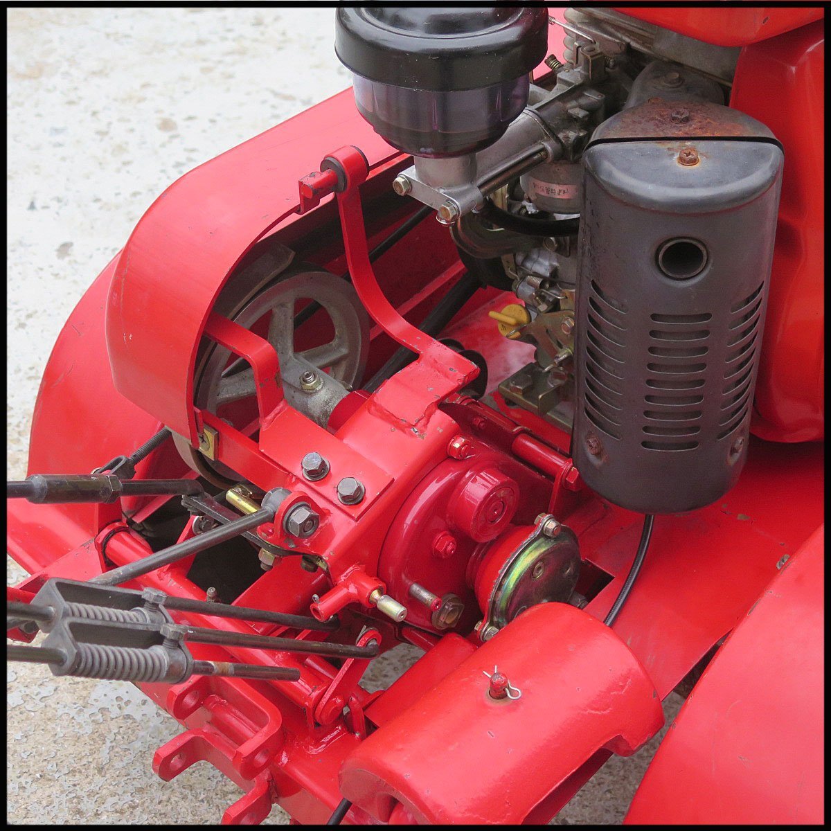■バロネス 自走エンジン式 芝刈り機 LM80TA 現状/共栄社/芝生整備の画像5