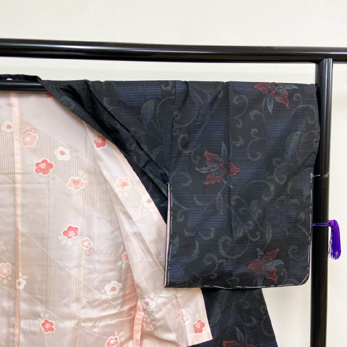 着物月花 品のある花 本場大島紬 道行コート 和装コート 未使用品 正絹 伝統工芸品 ki1272の画像3