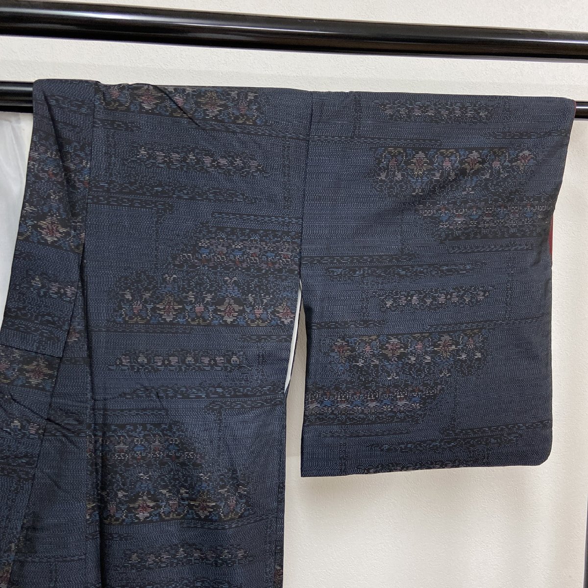着物月花 品のある花 本場大島紬 正絹 伝統工芸品 バチ衿 ki1277の画像6