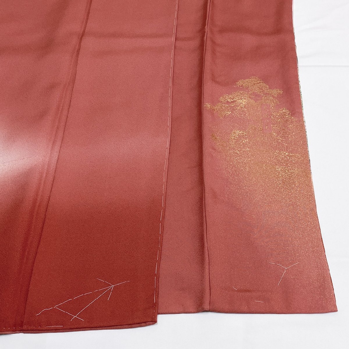 着物月花 寿光織 品のある風景 色留袖 未使用品 正絹 金糸 共八掛 一つ紋 ki1314の画像7