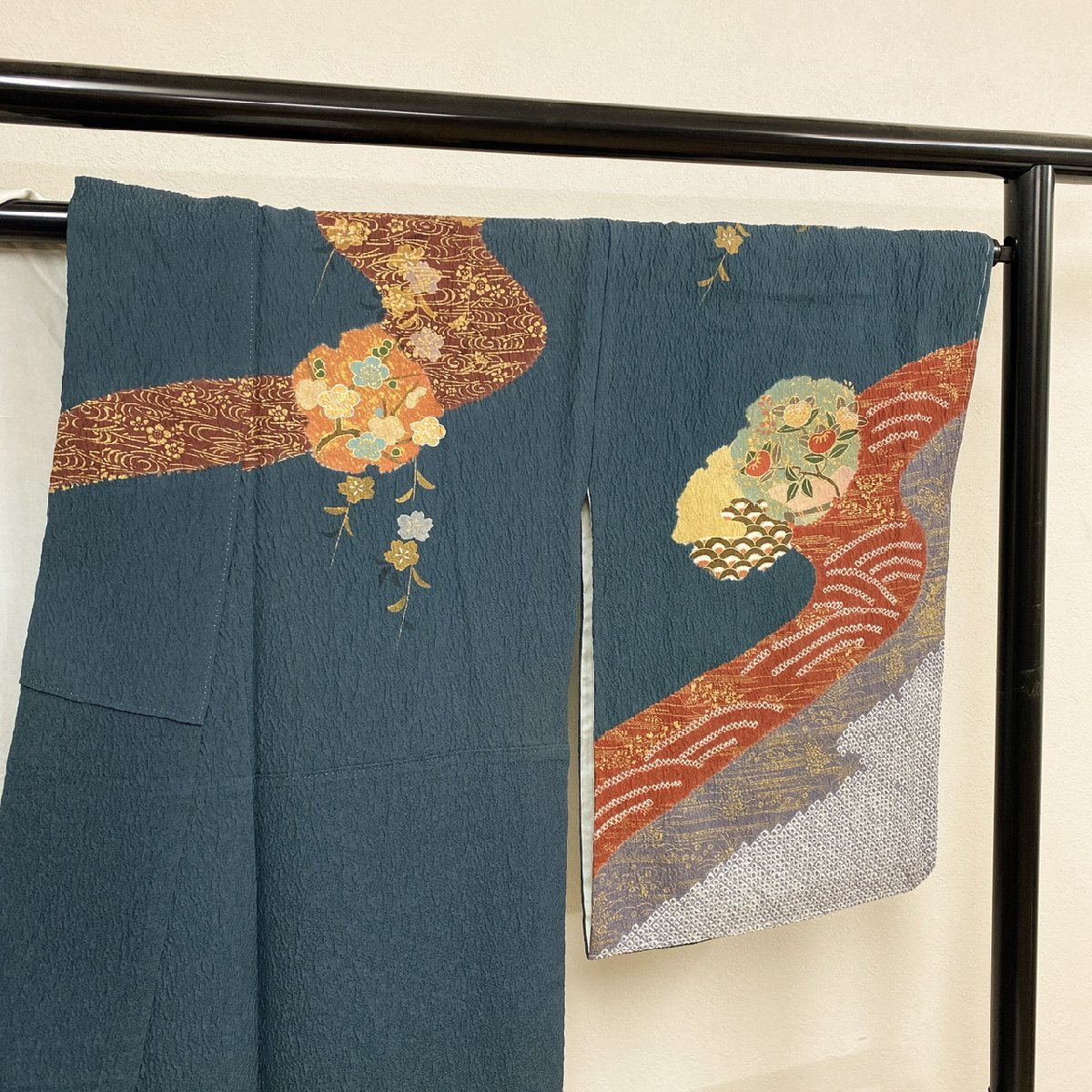 着物月花 絞り 金駒刺繍 金彩 雪輪 小花 訪問着 未使用品 正絹 金糸 共八掛 ki1348の画像4