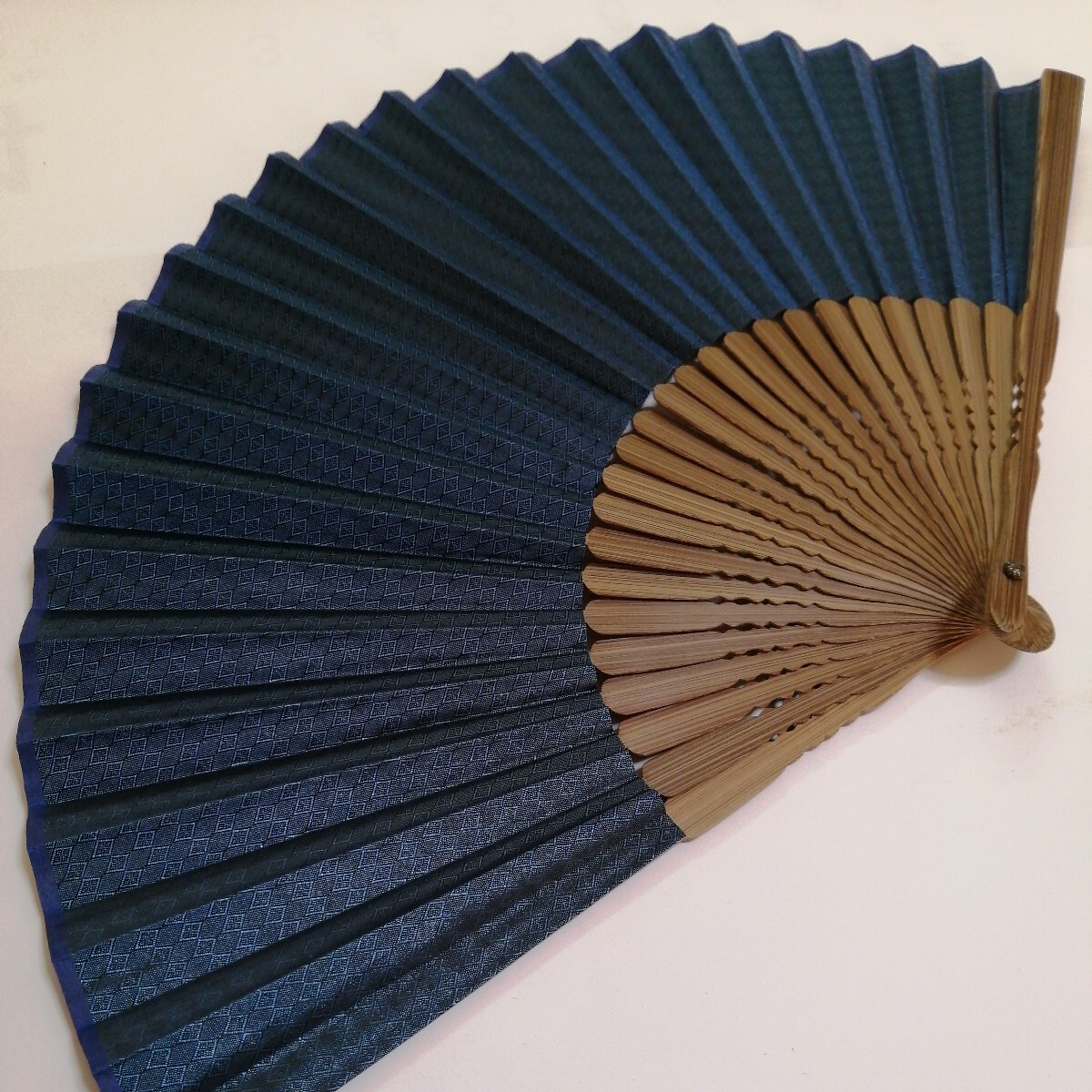  silk fan blue . pattern 