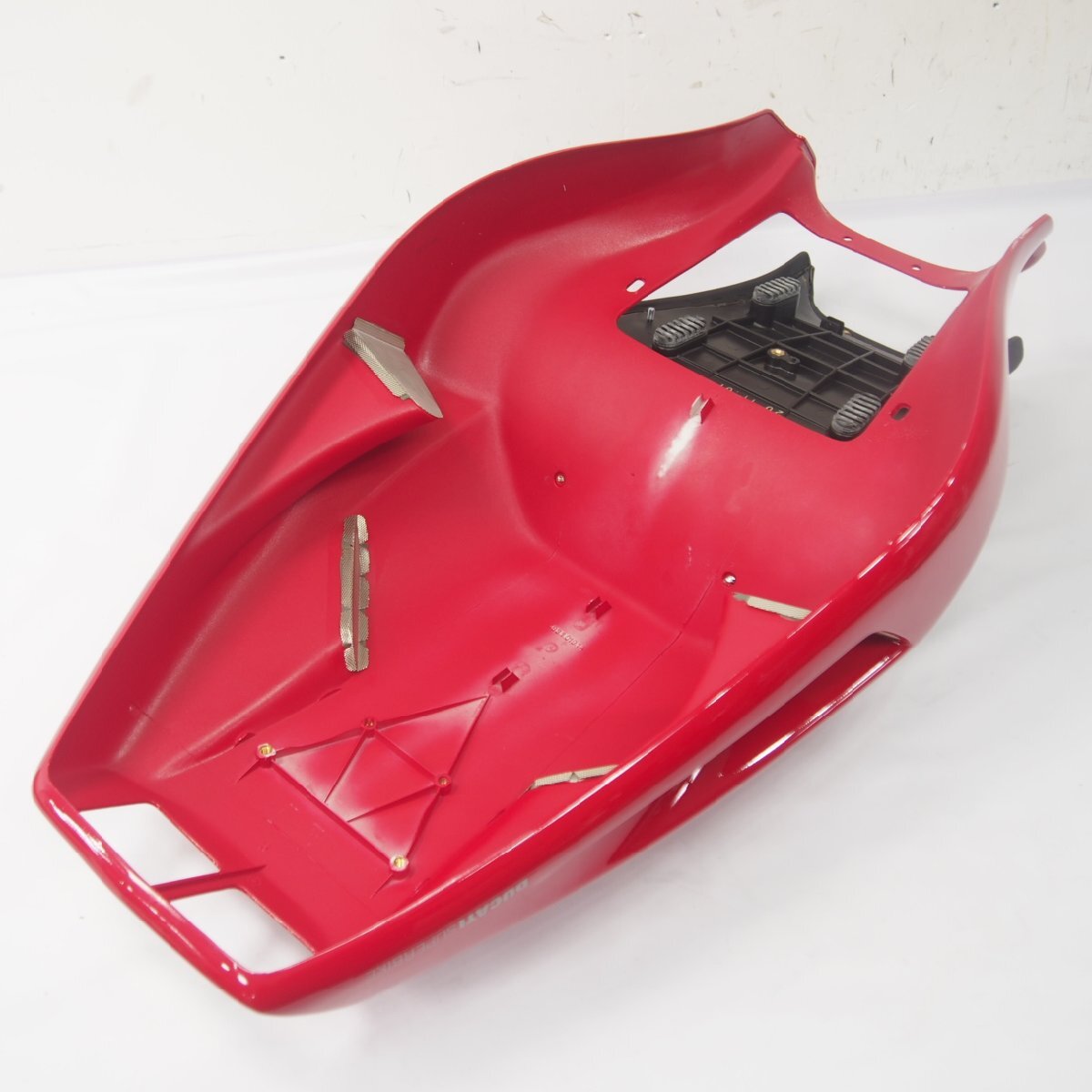  не использовался редкий Ducati 998 оригинальный одиночный сиденье обтекатель комплект 748 916 996 сиденье хвостовой обтекатель задний обтекатель 