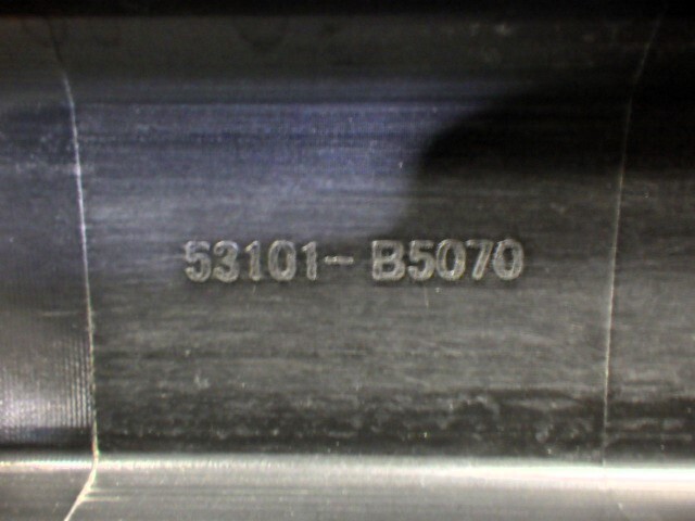L496 ハイゼット S321V S331V 後期 ロアグリル フロントバンパーグリル 53101-B5070 53111-B5050 バン カーゴ デッキバンの画像4