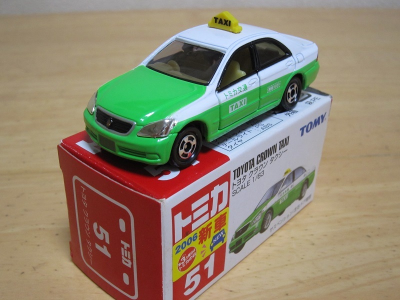 トミカ トヨタ ゼロクラウン タクシー 赤箱 中国製の画像1