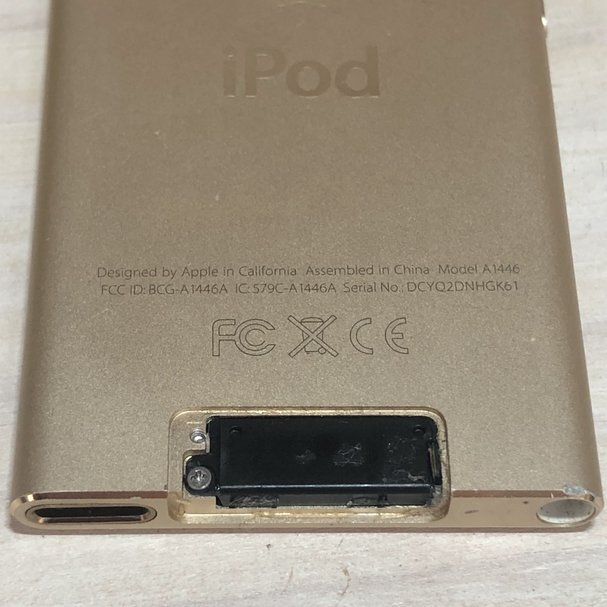 【動作確認済】 訳あり iPod nano ゴールド MKMX2J A1446 バッテリー良好の画像3