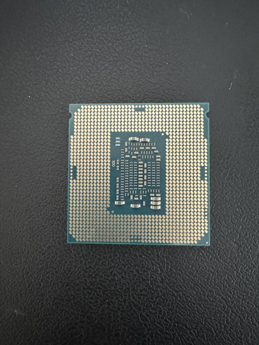 Intel Core i3-8100_画像2