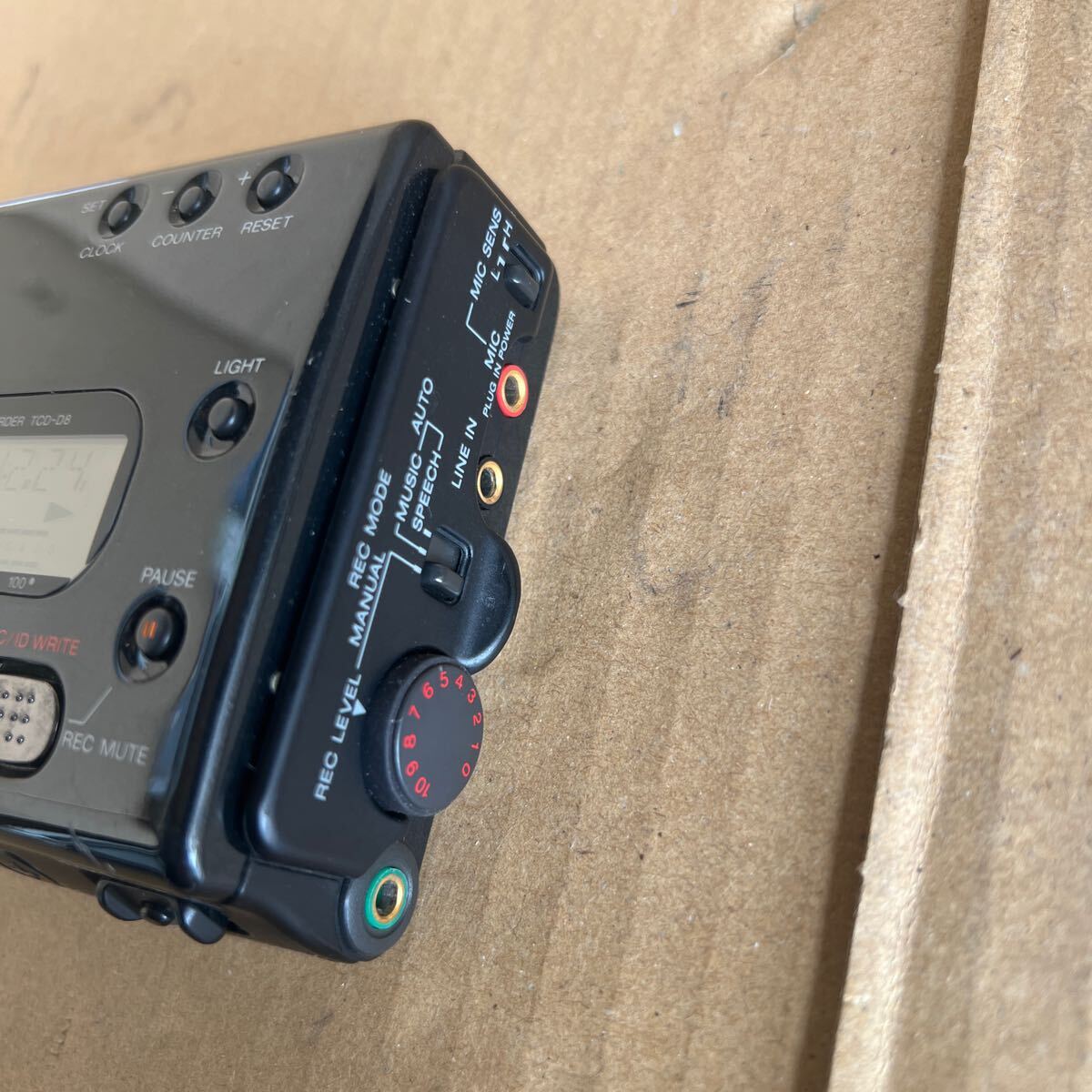 17000円 54 レタパ520円発送 中古 現状品 SONY TCD-D8 デジタル 17000円 54 レタパ520円発送 中古 現状品 SONY TCD-D8 デジタル