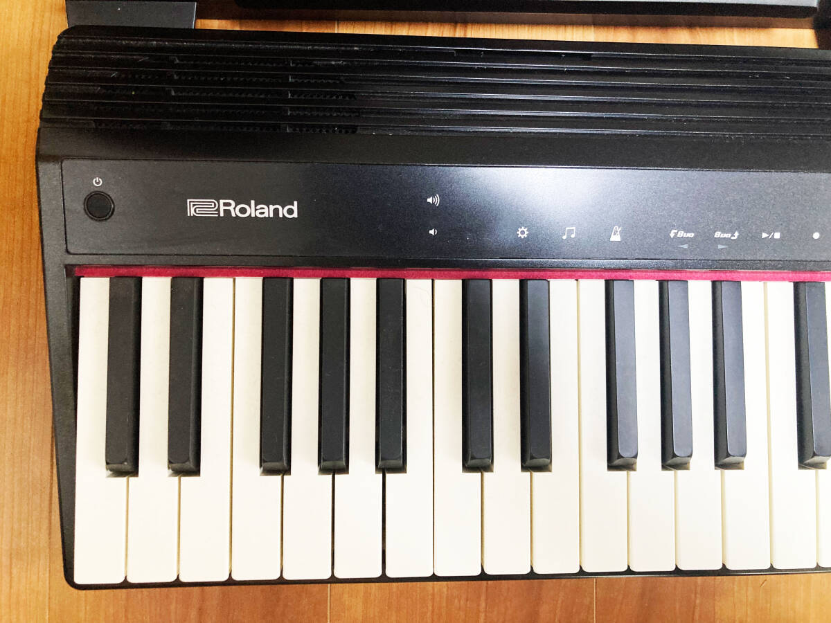 【美品・ほぼ未使用】Roland GO:PIANO 61鍵盤 GO-61P 譜面台/説明書付き ローランド 電子ピアノ 電子キーボード DTM 動作確認済_画像2