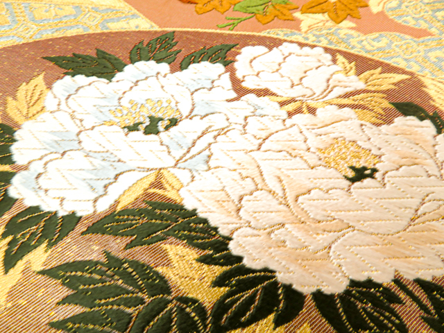 《京都一輝堂》【着物】 西陣織 袋帯 地紙に四季花文様 金糸 23B-1724の画像3