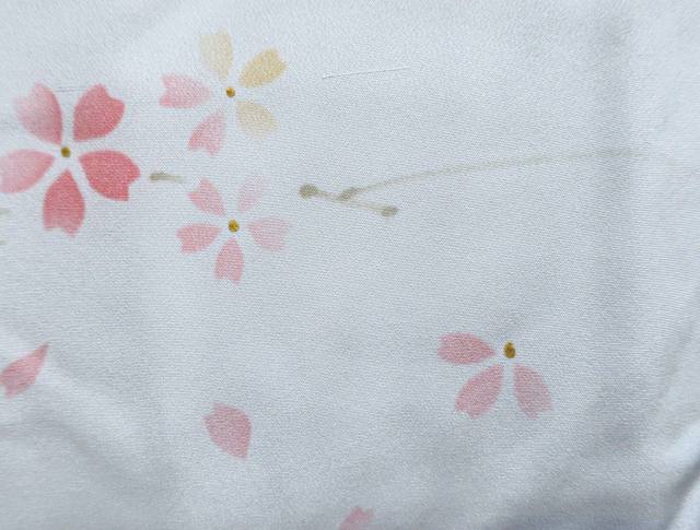 《京都一輝堂》【着物】 長襦袢 ヱ霞に花文様 刺繍 半衿付き 身丈約129.5cm 裄丈約61.5cm 23Z-2617の画像3