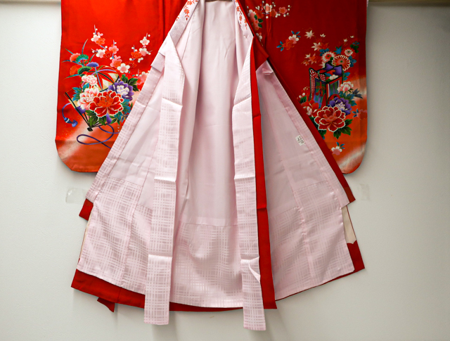 《京都一輝堂》【着物】 女児 祝着 花車文様 身丈約98cm 23W-6742の画像5