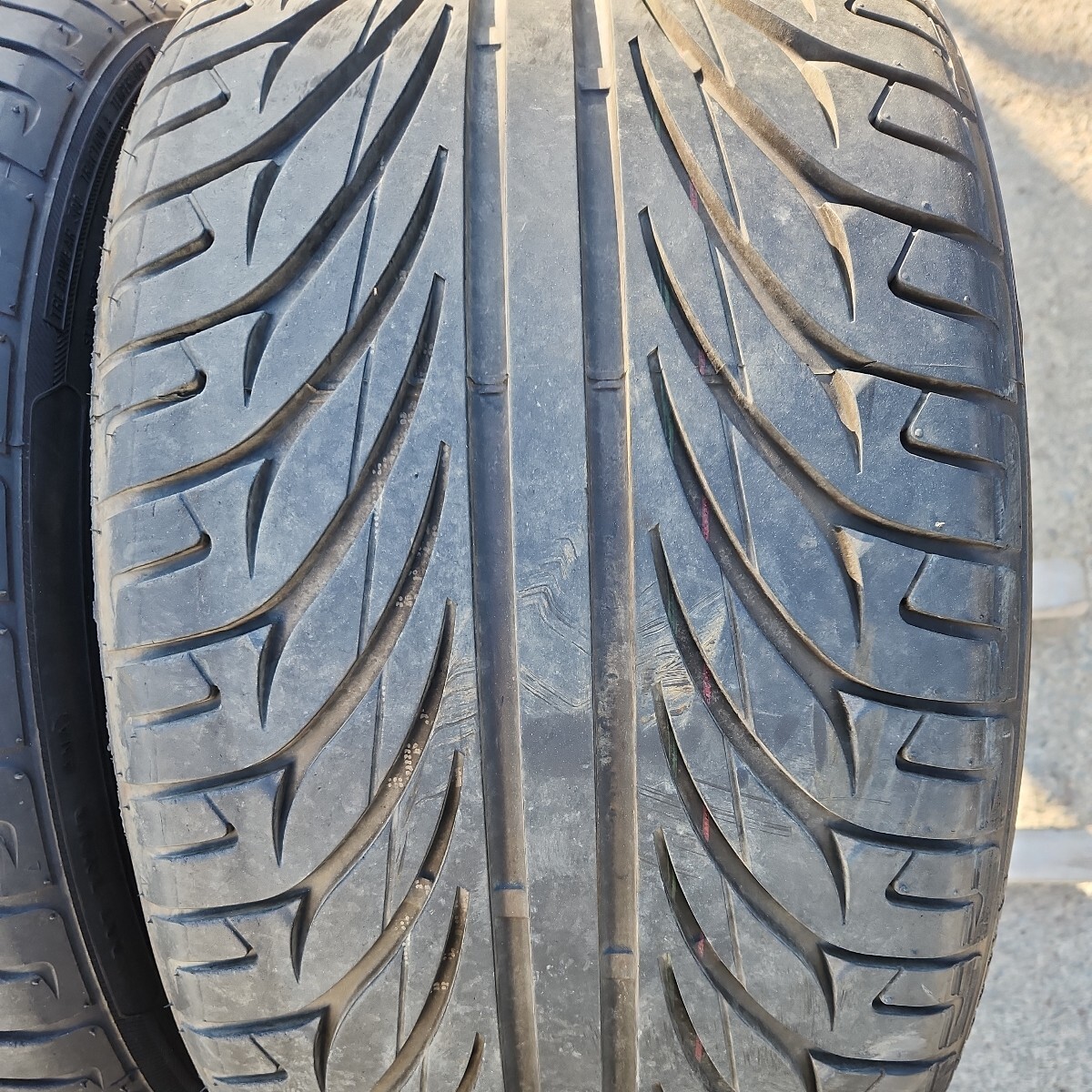 KENDA KAISER 265/30ZR19 93W 2018年製 バリ山 中古夏タイヤ ノーマルタイヤ 265/30R19の画像3