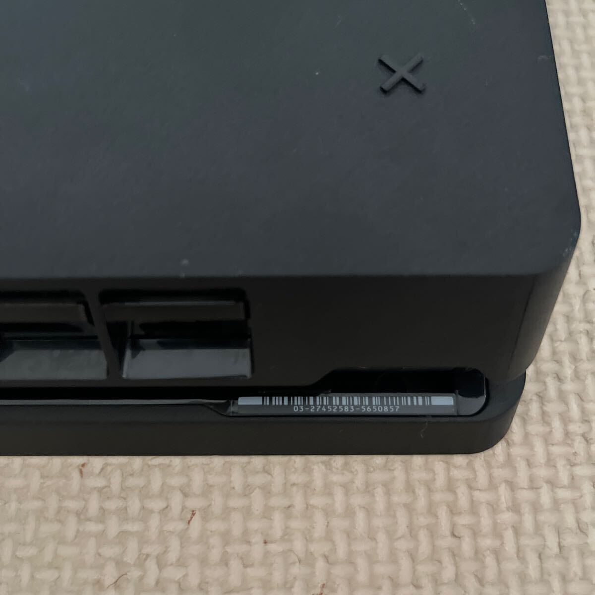 SONY PS4 CUH-2200B 1TB ジェットブラック _画像3