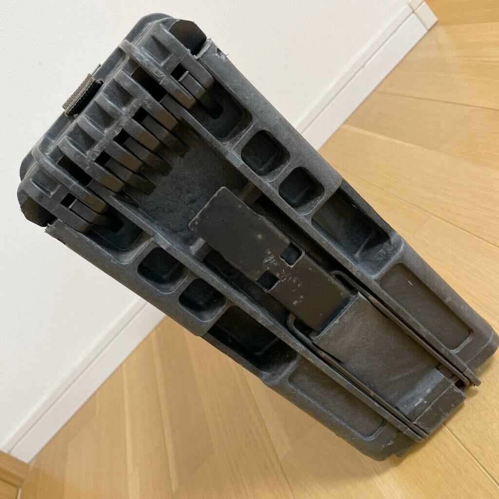 Yahoo!オークション - 米軍実物 希少25mm機関砲 弾薬箱 Yahoo!オークション - 米軍実物 希少25mm機関砲 弾薬箱