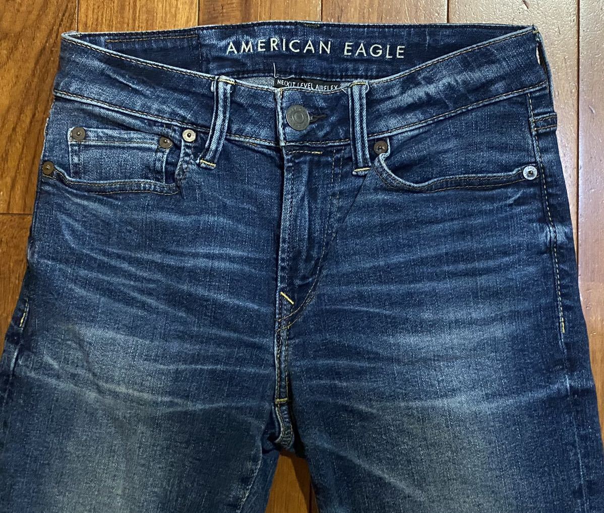 ■AMERICAN EAGLE OUTFITTERS■アメリカンイーグルのストレッチスキニーデニム(ジーンズ)■W26_画像3