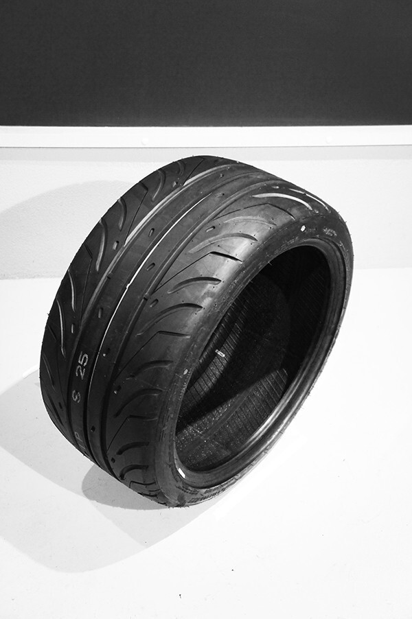 2本セット 285/35R18 (TREAD200) アクセレラ 651SPORTの画像3