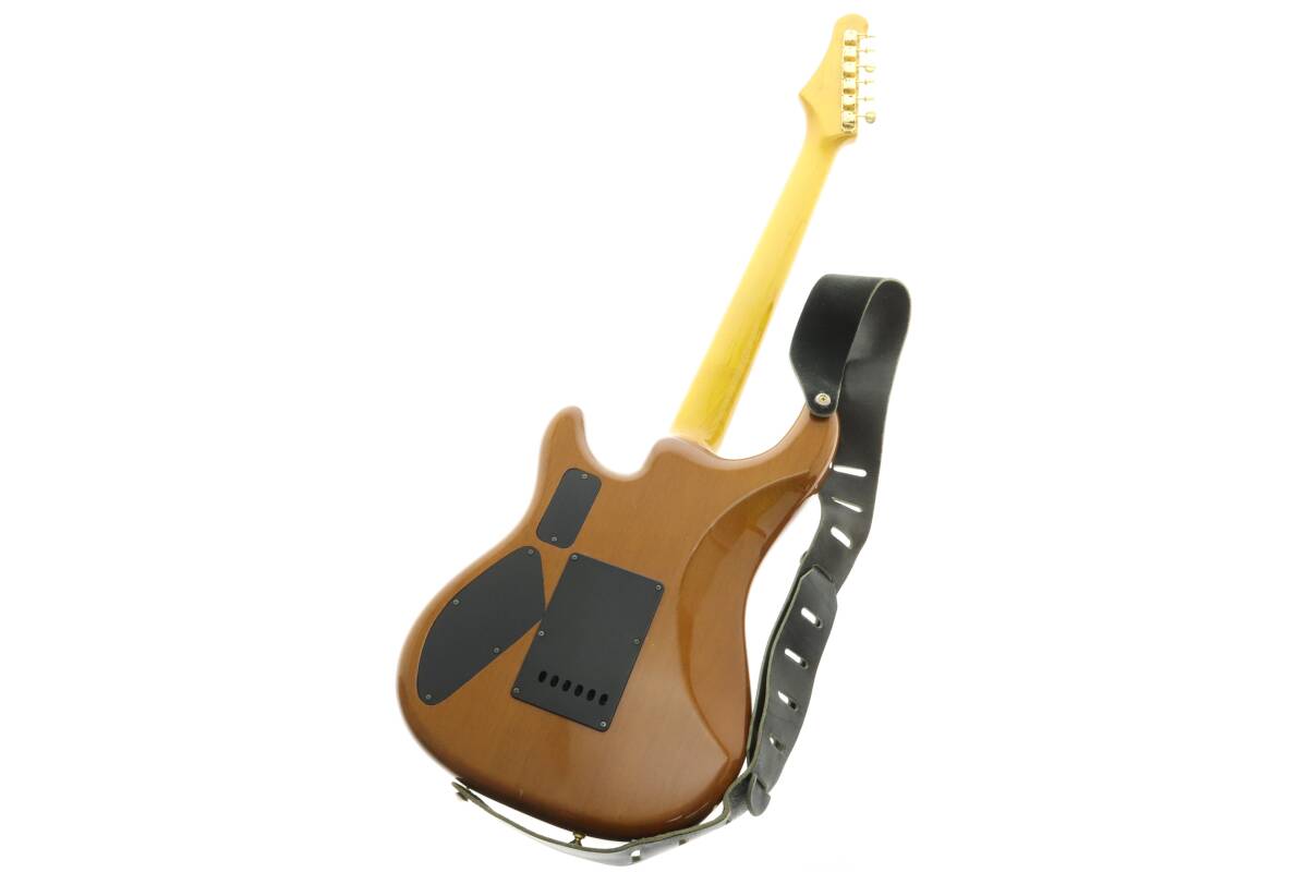 VMPD6-314-19 Vestax べスタクス エレキギター ギター 本体 弦楽器 楽器 全長約97cm ソフトケース付き 音出し未確認 ジャンクの画像3